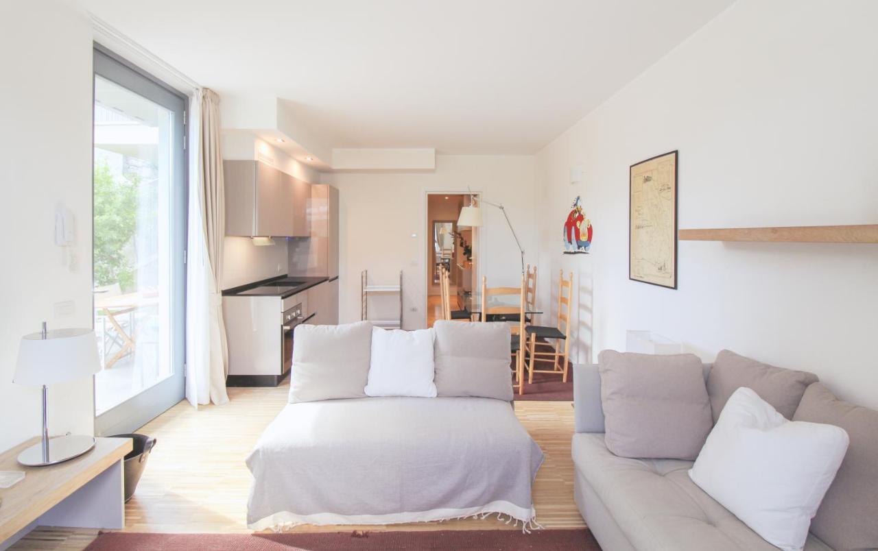 Residenza I Melograni - Suite โดมาโซ ภายนอก รูปภาพ