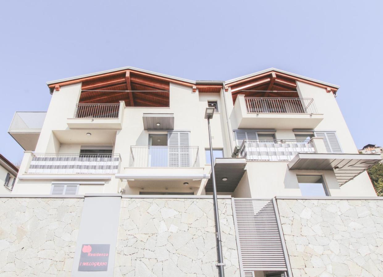 Residenza I Melograni - Suite โดมาโซ ภายนอก รูปภาพ